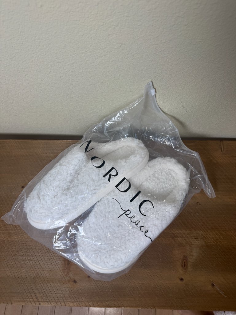 Nordic Peace Slippers Super Soft Size 40-41 Men's 7.5 Women's 9.5-10 New — image 4 of 8
